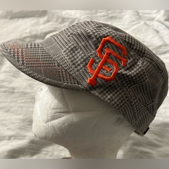 San Francisco Giants Plaid Embroidered Adjustable Strap Hobo Hat Cap Ladies VGUC - Picture 1 of 7